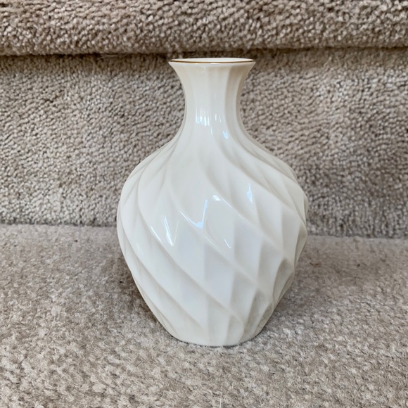 Lenox 6” vase - Picture 1 of 2